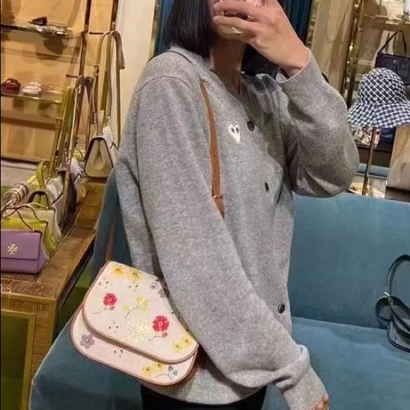 ✨🎀NeW! Tory Burch Britten Floral Small Canvas Saddle Bag - Picture 12 of 12